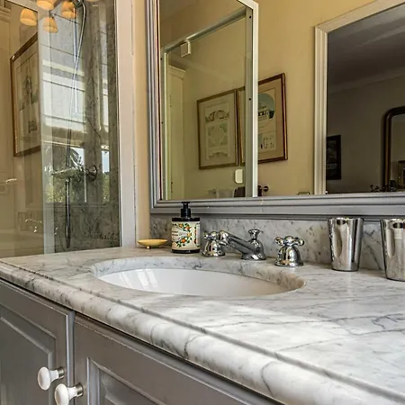 Les Glycines * Сен-Тропе