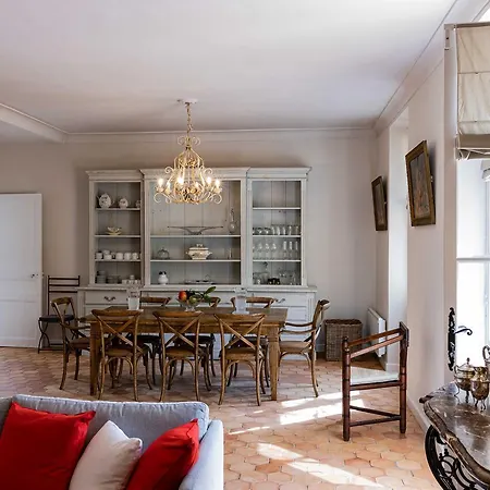 Вілла Les Glycines *